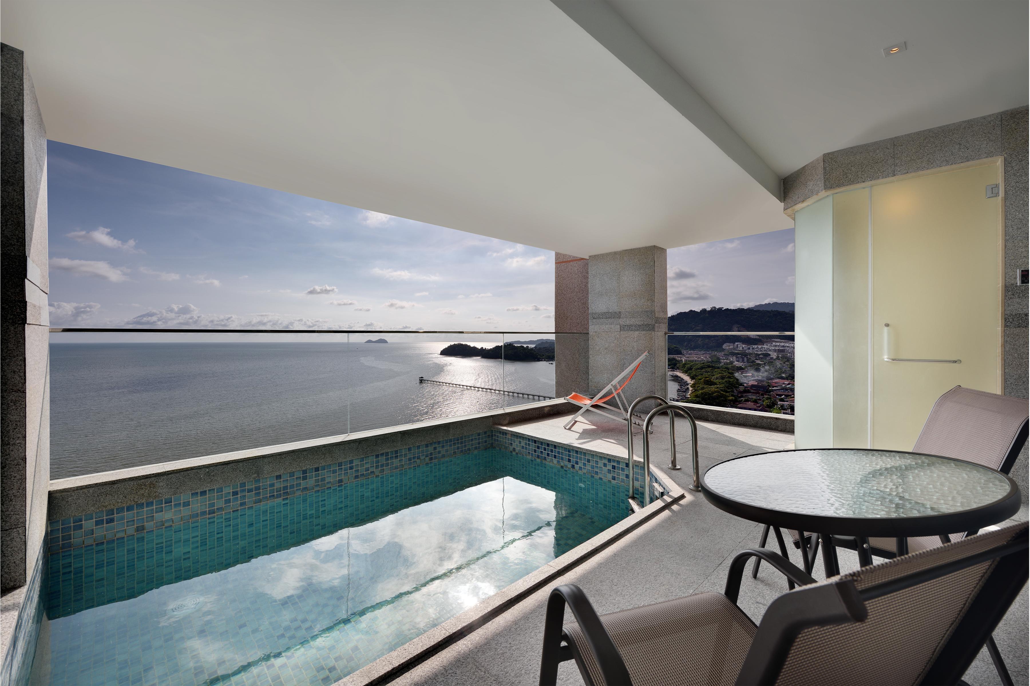 Lexis Suites Penang Bayan Lepas Exterior photo A view of the ocean from a hotel room at the resort