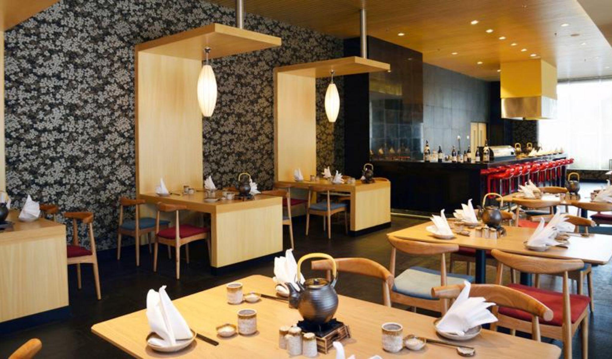 Lexis Suites Penang Bayan Lepas Exterior photo Interior of a restaurant