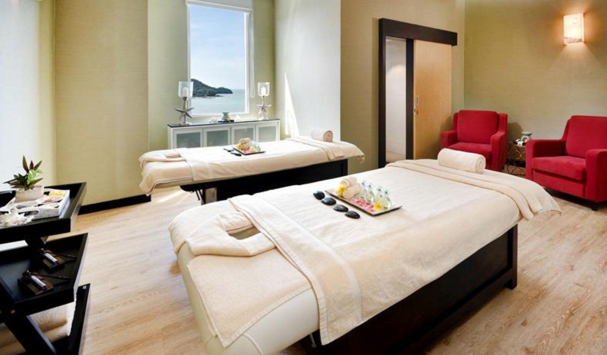 Lexis Suites Penang Bayan Lepas Exterior photo Spa at The Mira Hong Kong