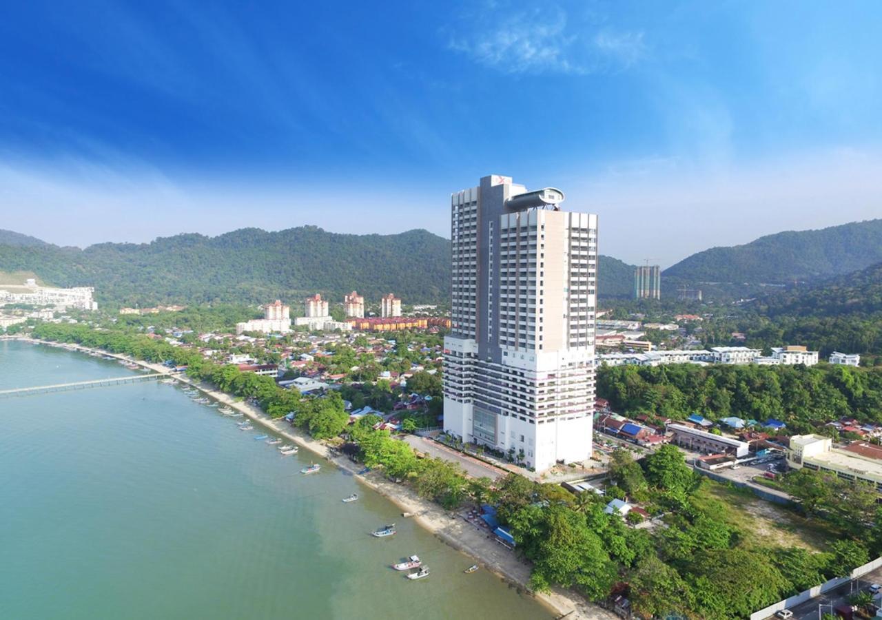 Lexis Suites Penang Bayan Lepas Exterior photo Royal Paragon Hotel