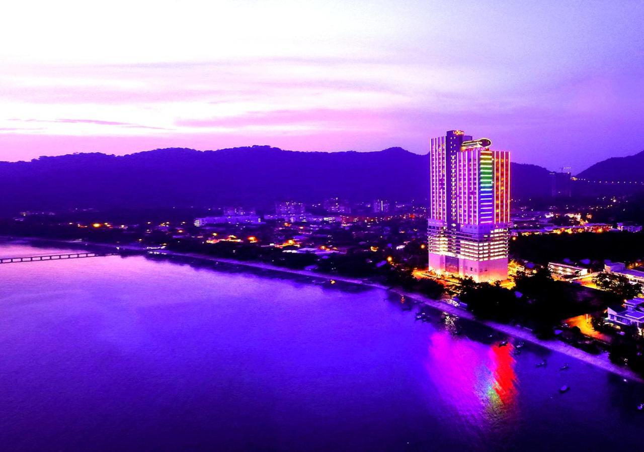 Lexis Suites Penang Bayan Lepas Exterior photo The Bertam River